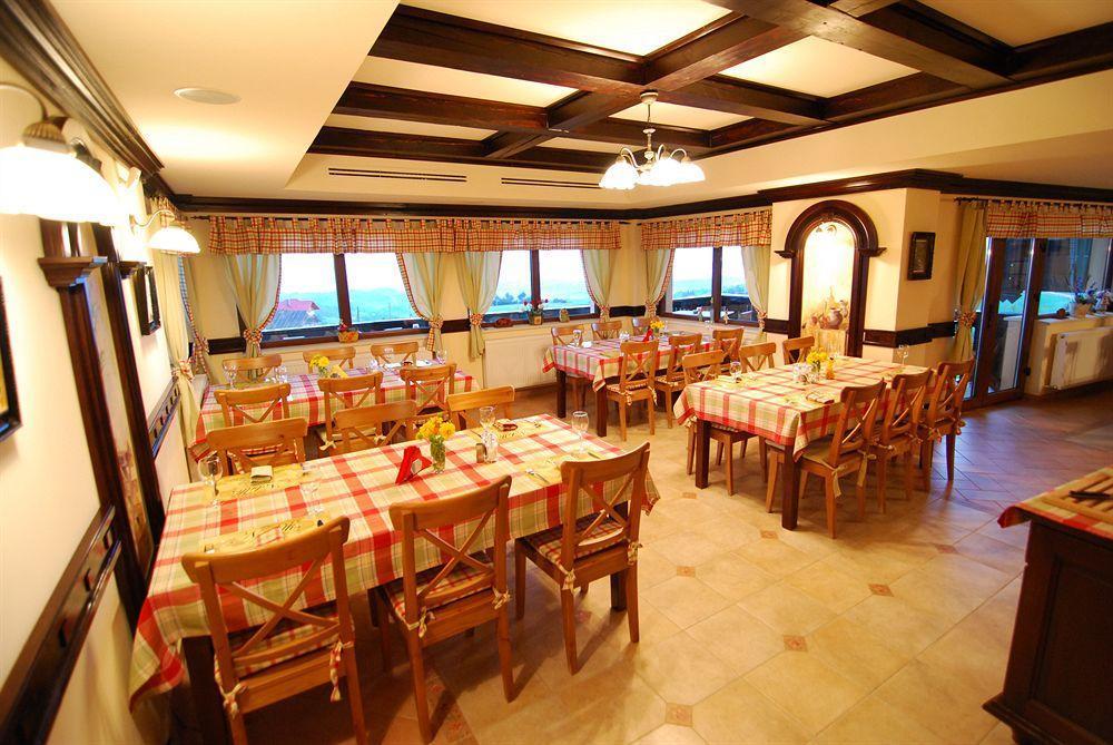 Nobillis - Carpathian Residence Peştera Exterior foto